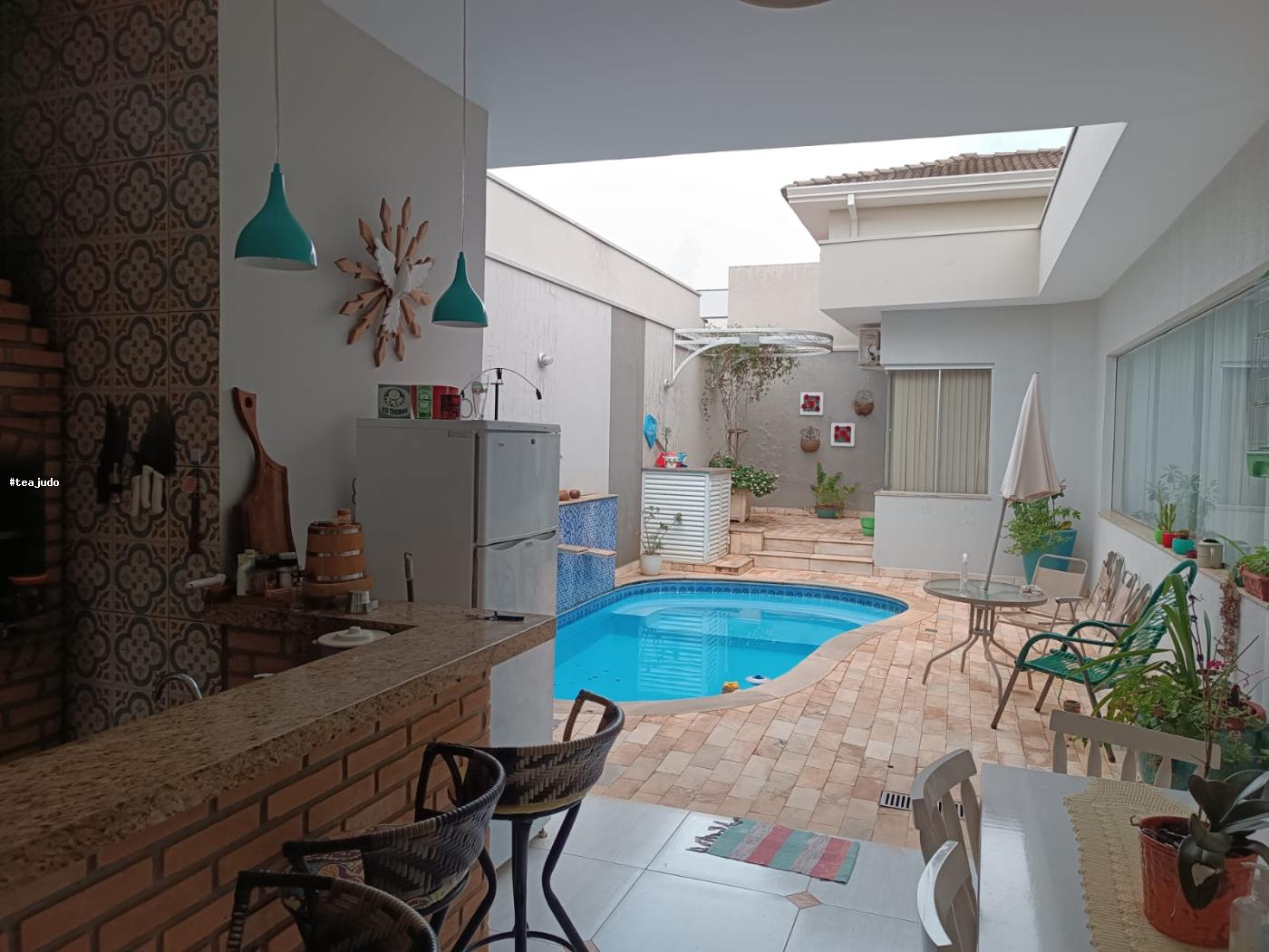 Casa à venda com 3 quartos, 360m² - Foto 3