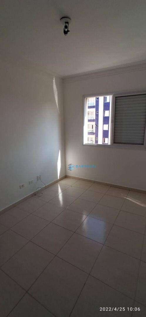 Apartamento à venda com 3 quartos, 85m² - Foto 12