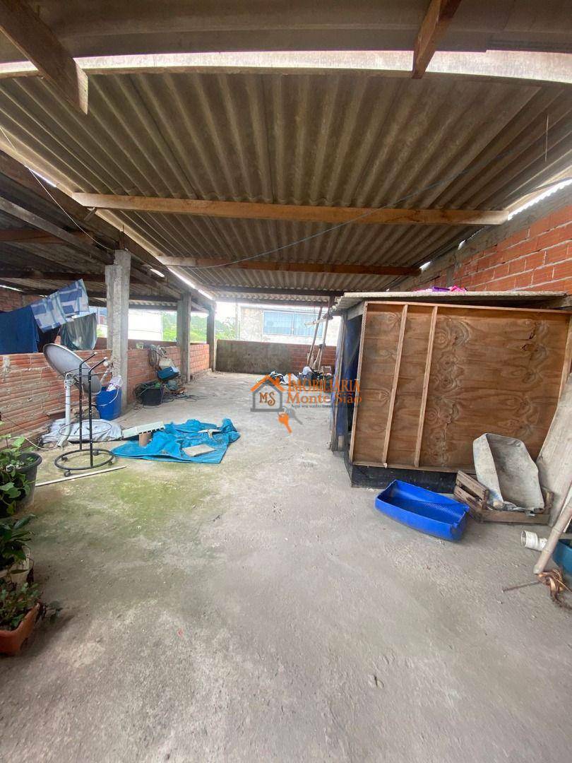 Sobrado à venda com 7 quartos, 250m² - Foto 32