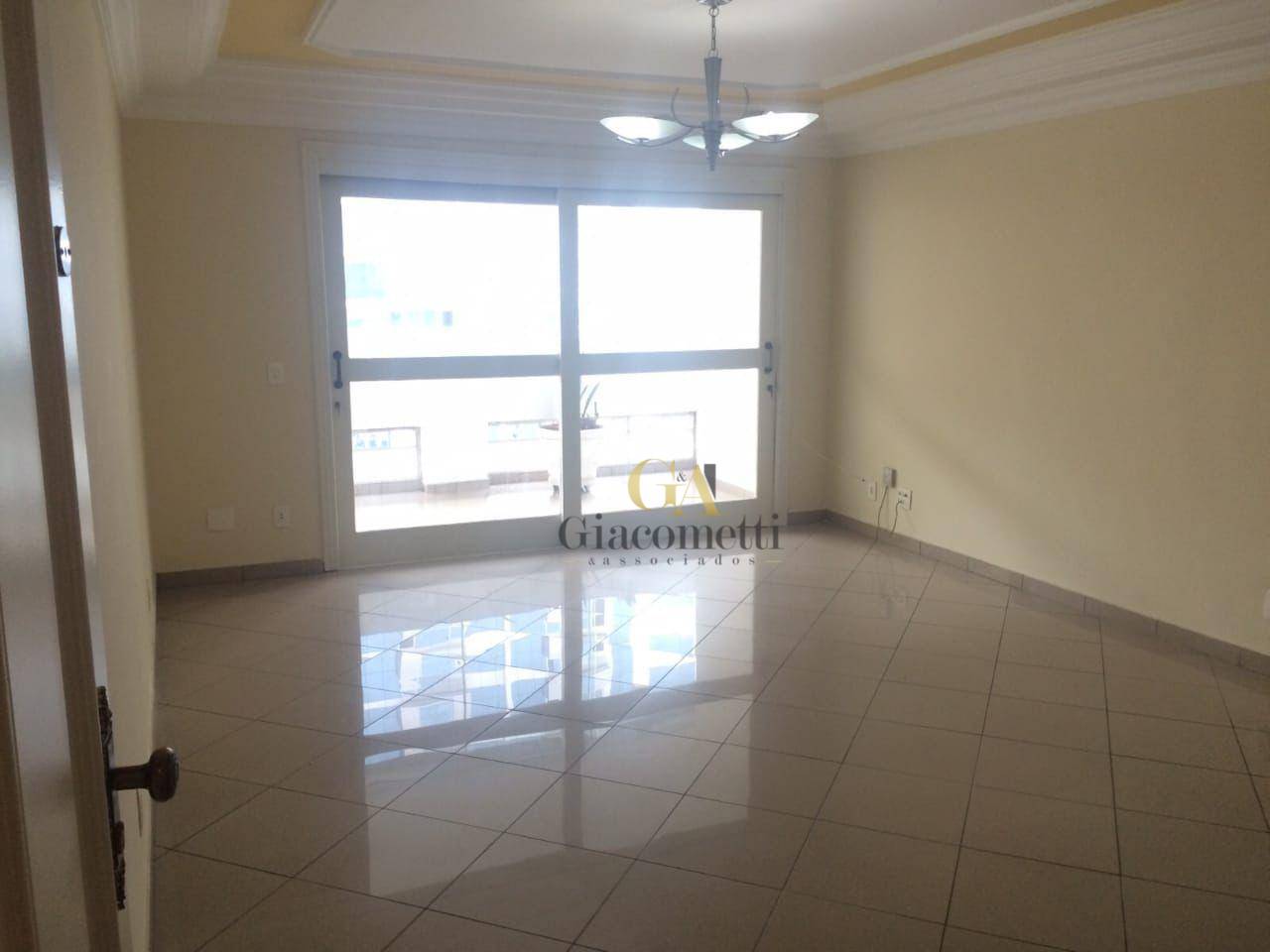 Apartamento à venda com 4 quartos, 264m² - Foto 2