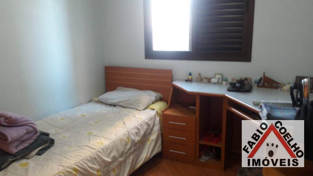 Apartamento à venda com 3 quartos, 75m² - Foto 13