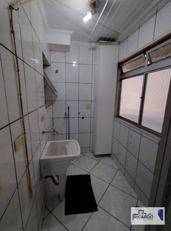 Apartamento à venda com 3 quartos, 70m² - Foto 3