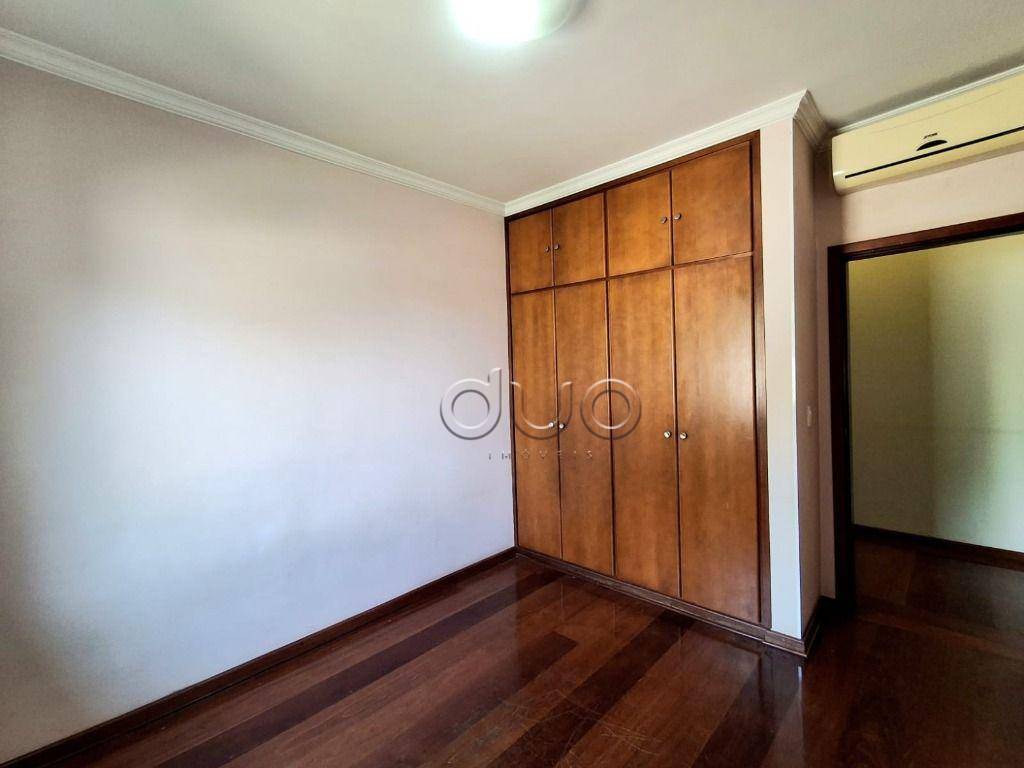 Casa à venda com 3 quartos, 204m² - Foto 35