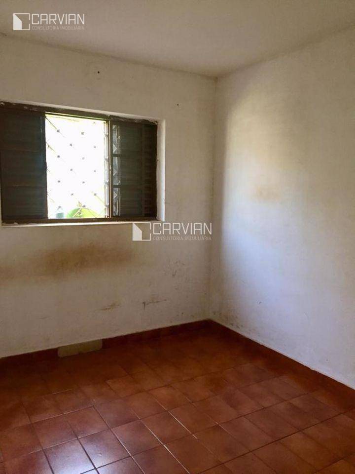 Casa à venda com 2 quartos, 70m² - Foto 8