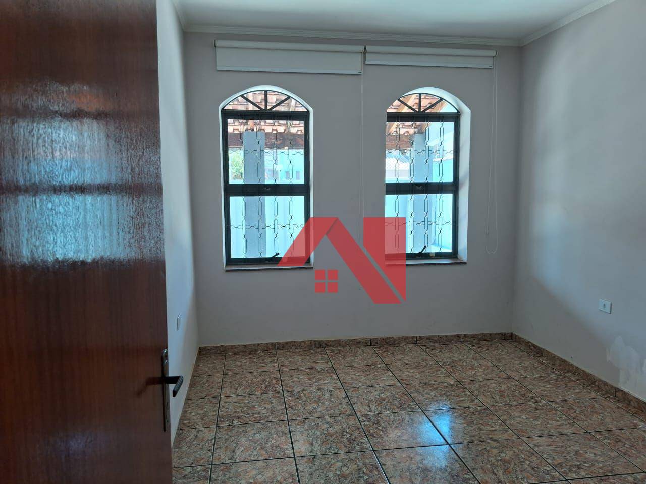 Casa à venda com 3 quartos, 280m² - Foto 6