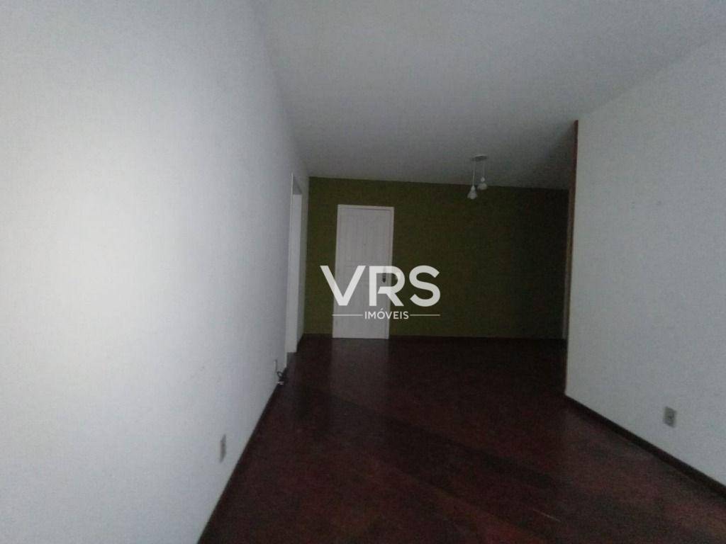 Apartamento à venda com 2 quartos, 63m² - Foto 13