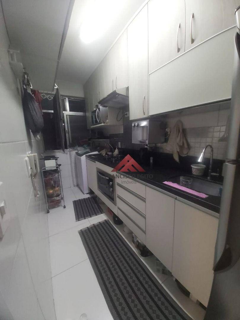 Apartamento à venda com 2 quartos, 80m² - Foto 11