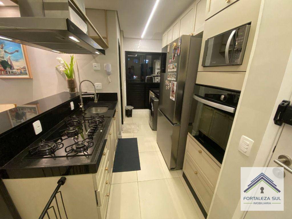 Apartamento à venda com 3 quartos, 81m² - Foto 18