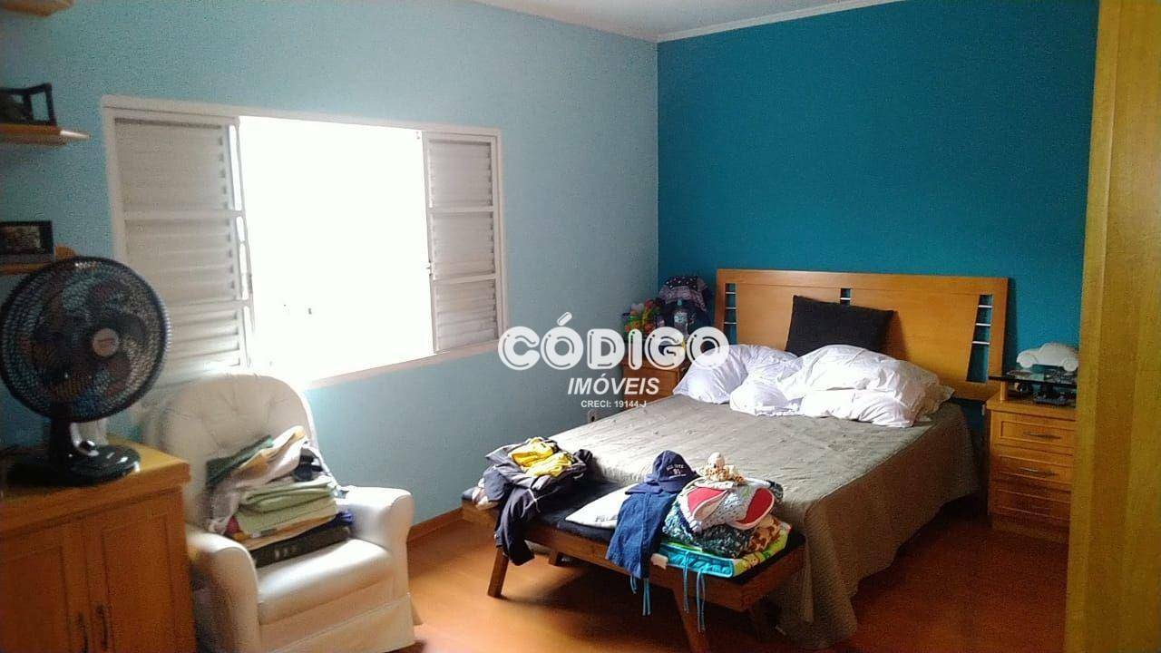 Sobrado à venda com 3 quartos, 250m² - Foto 26