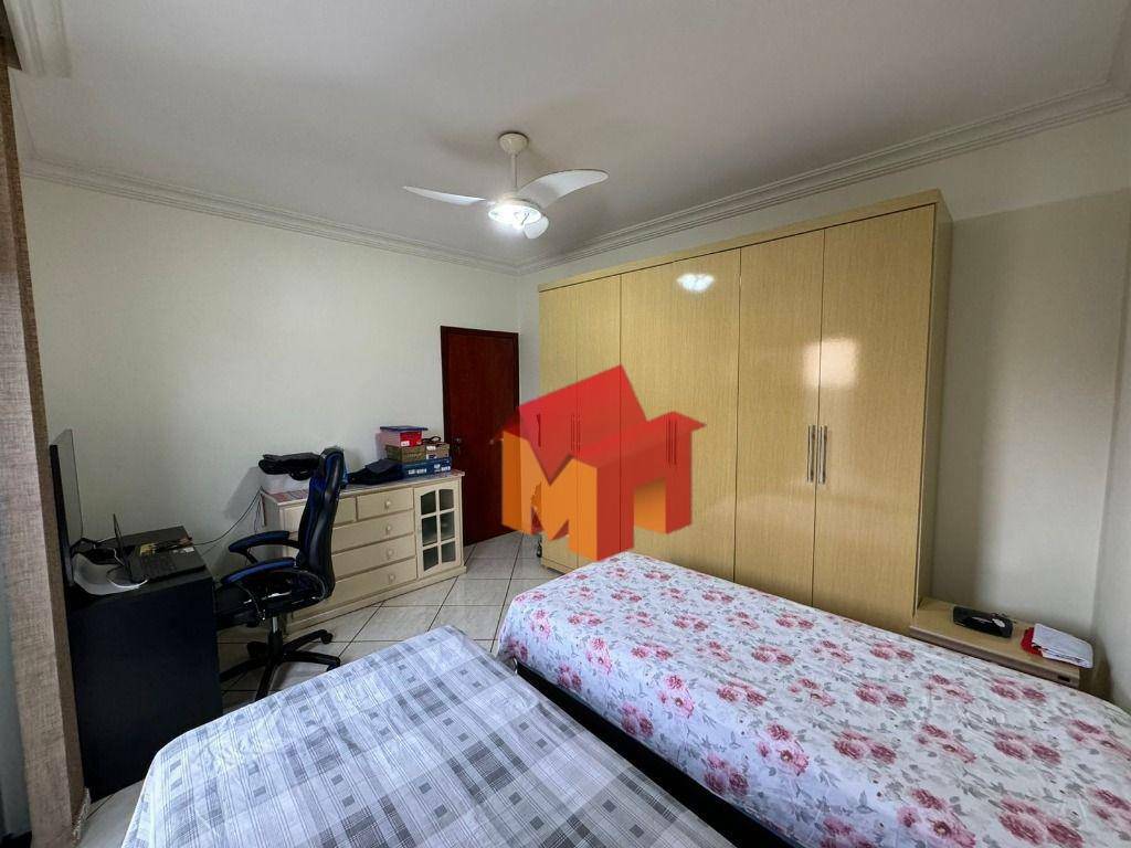 Casa à venda com 4 quartos, 400m² - Foto 30