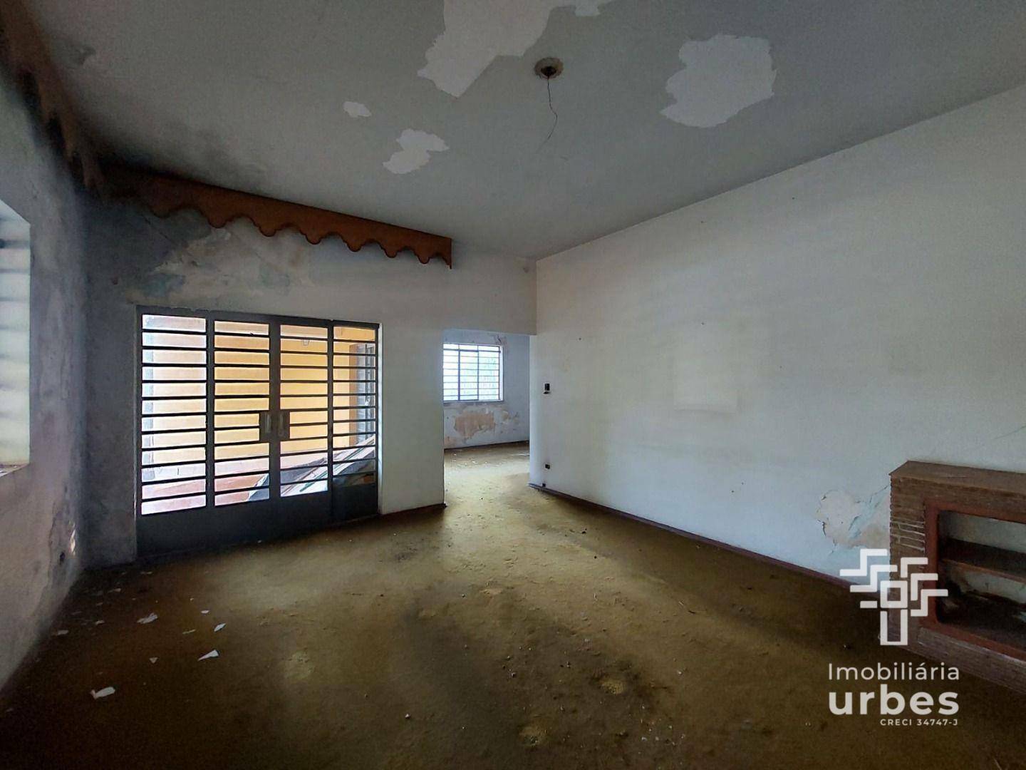 Casa para alugar com 2 quartos, 235m² - Foto 10