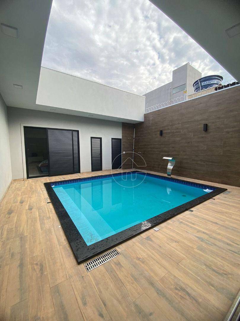 Casa à venda com 3 quartos, 234m² - Foto 10