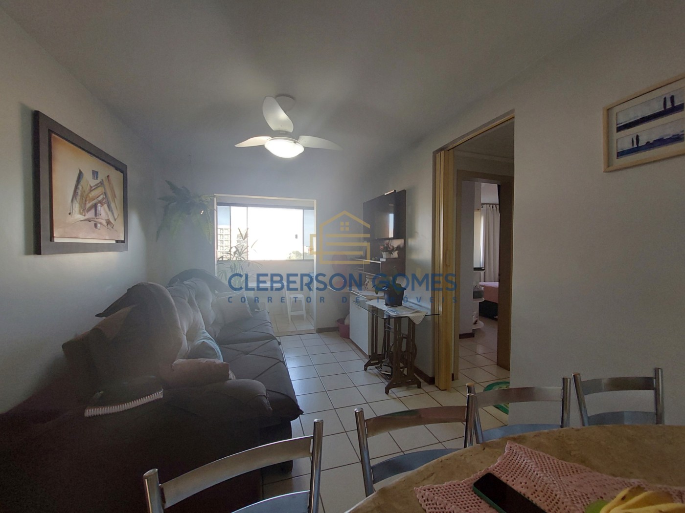 Apartamento à venda com 2 quartos, 70m² - Foto 4