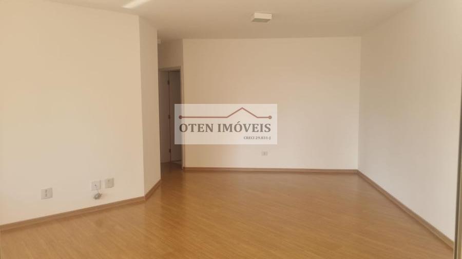 Apartamento para alugar com 4 quartos, 220m² - Foto 3