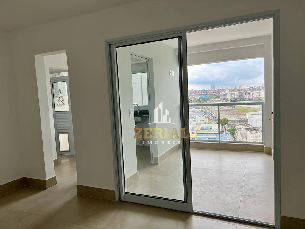 Apartamento à venda com 2 quartos, 82m² - Foto 2