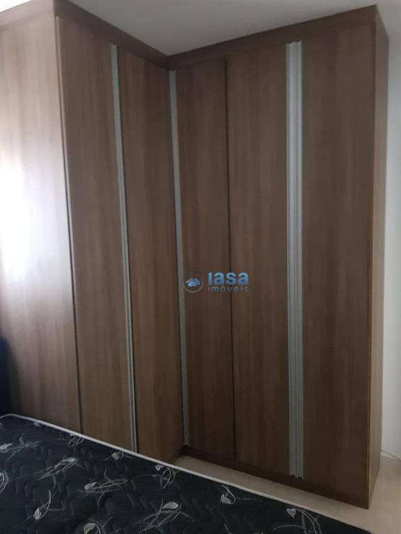 Apartamento à venda com 2 quartos, 60m² - Foto 30