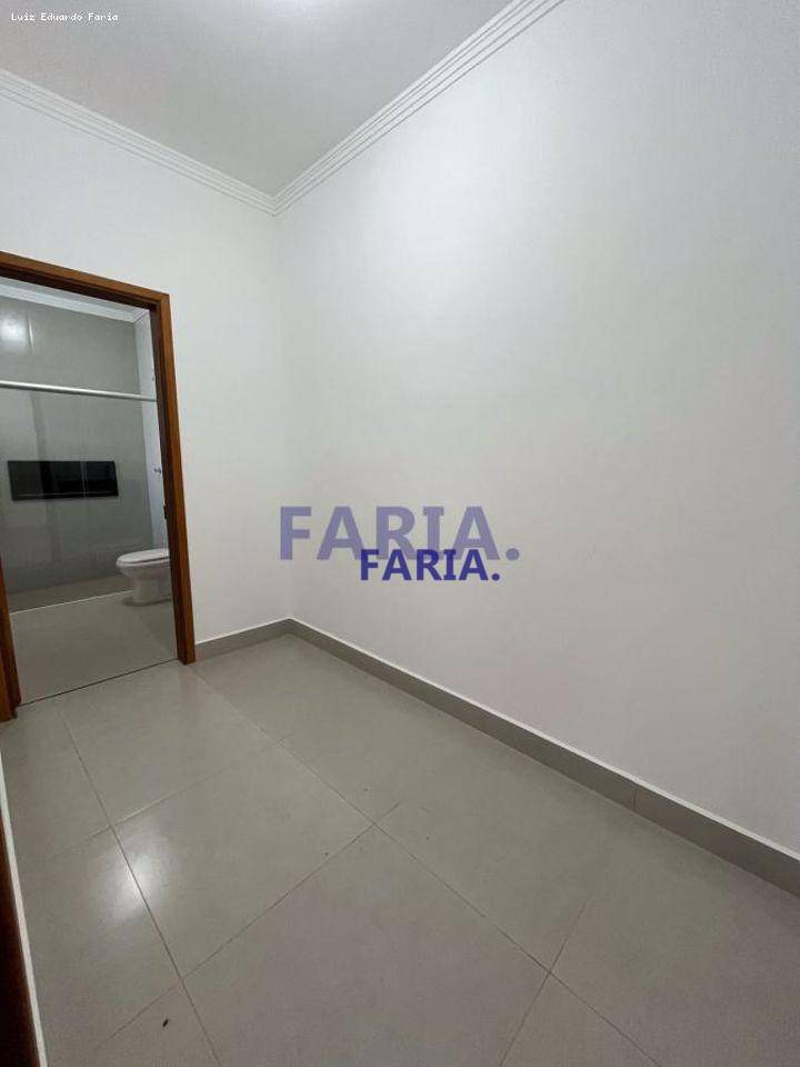 Apartamento à venda com 3 quartos, 107m² - Foto 9