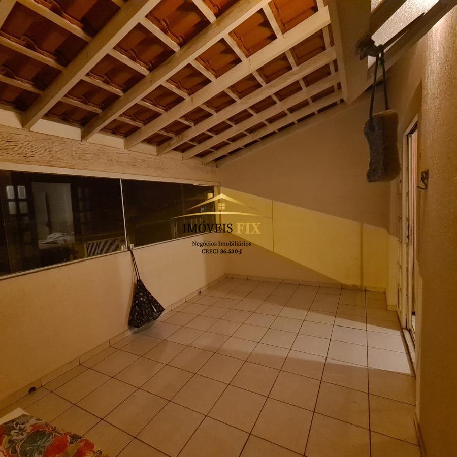 Casa à venda com 3 quartos, 210m² - Foto 29