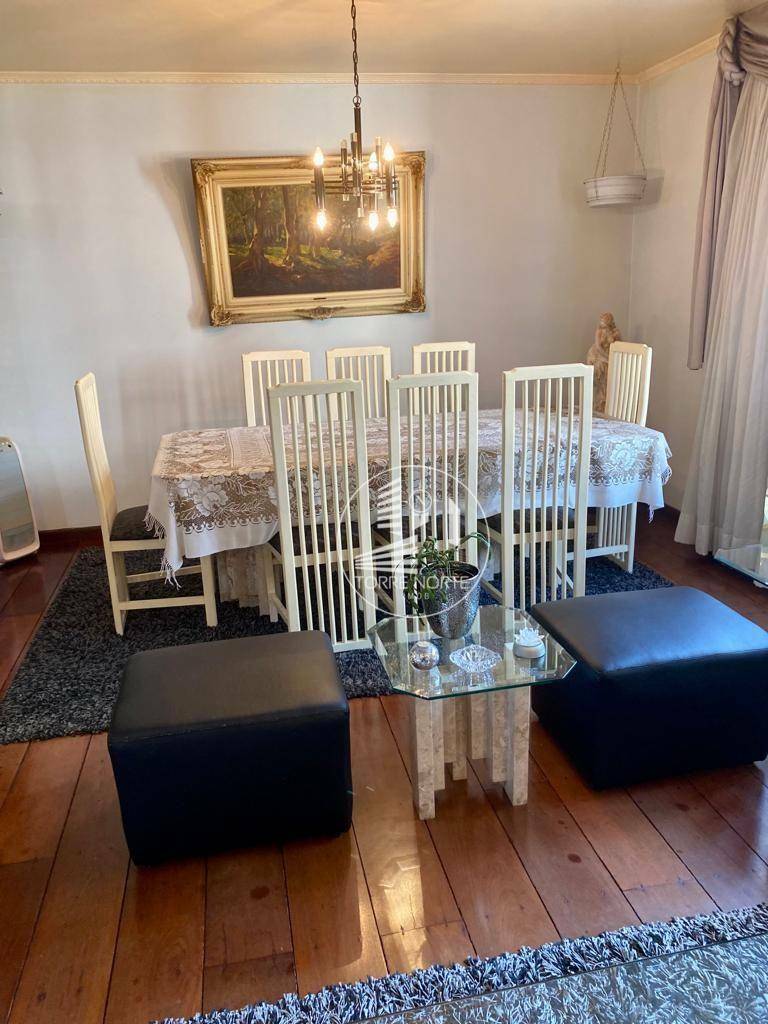 Apartamento à venda com 3 quartos, 141m² - Foto 2