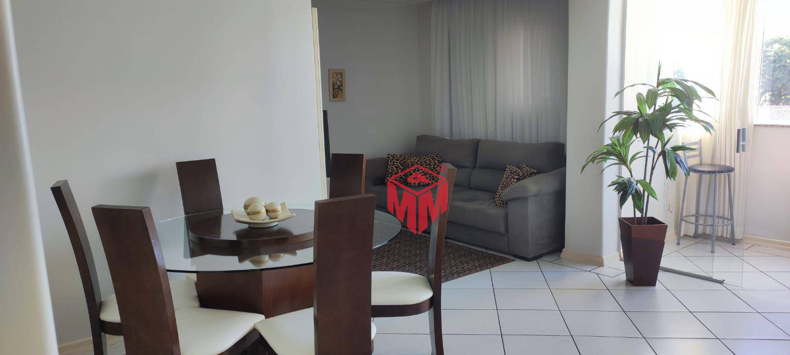 Apartamento à venda com 2 quartos, 70m² - Foto 3