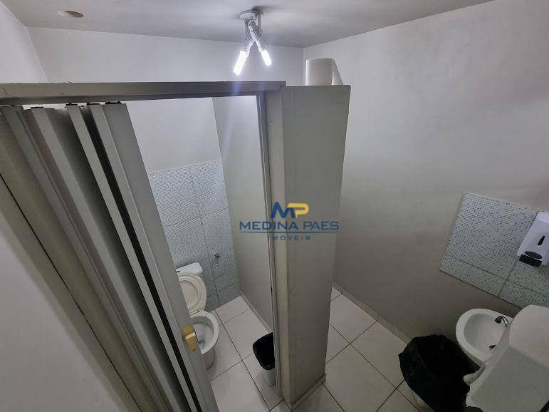 Casa à venda com 2 quartos, 270m² - Foto 13