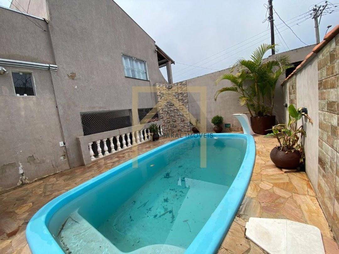 Casa, 4 quartos, 240 m² - Foto 2