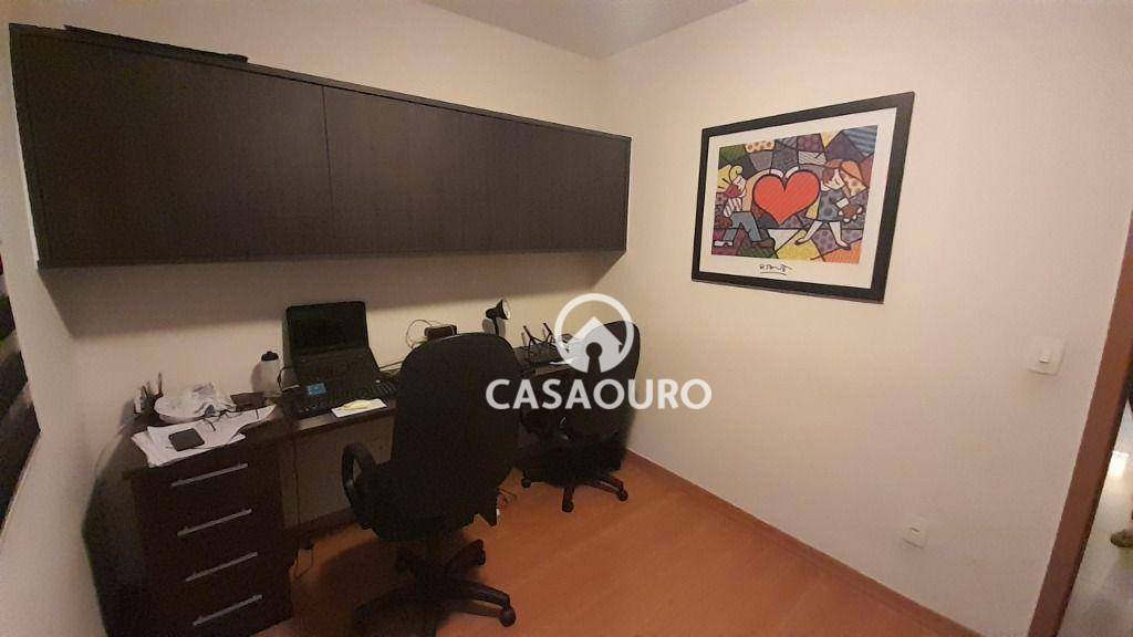 Apartamento à venda com 3 quartos, 130m² - Foto 4