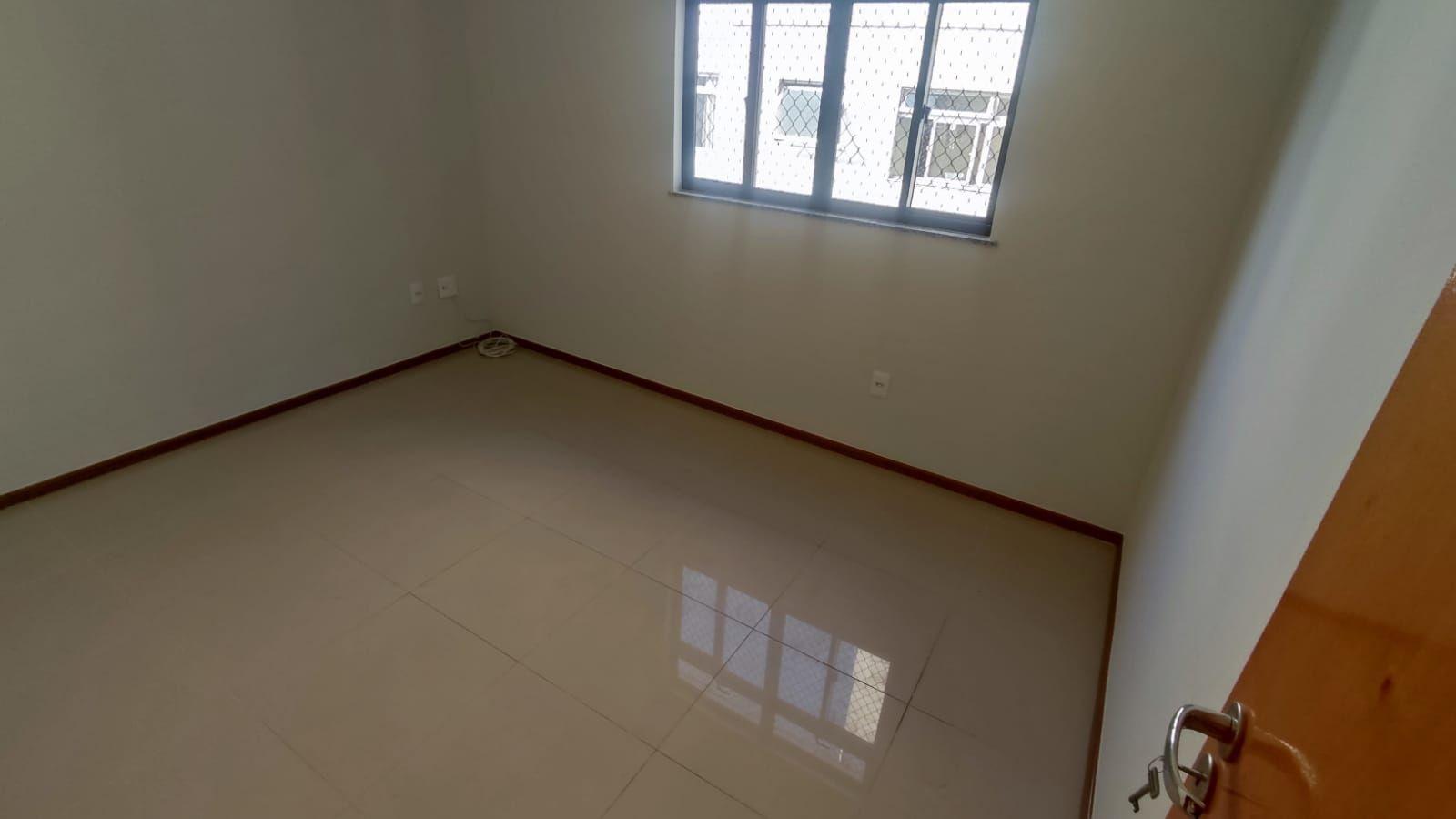 Apartamento à venda com 2 quartos, 70m² - Foto 11