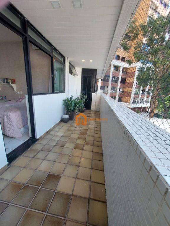 Apartamento à venda com 4 quartos, 220m² - Foto 15