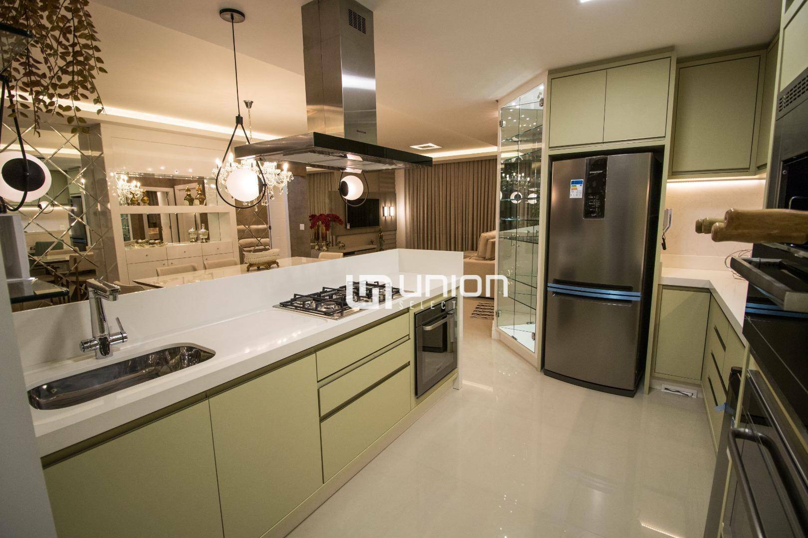 Apartamento à venda com 3 quartos, 137m² - Foto 8