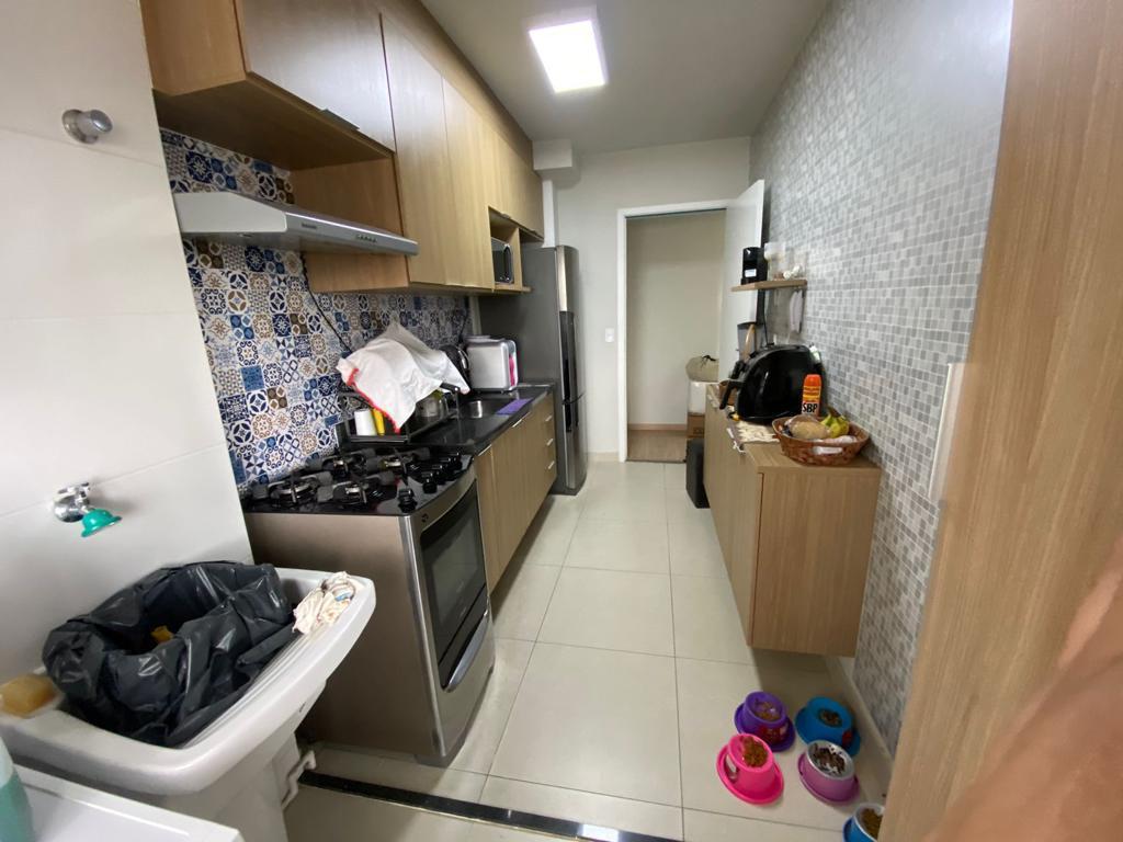 Apartamento à venda com 2 quartos, 62m² - Foto 9