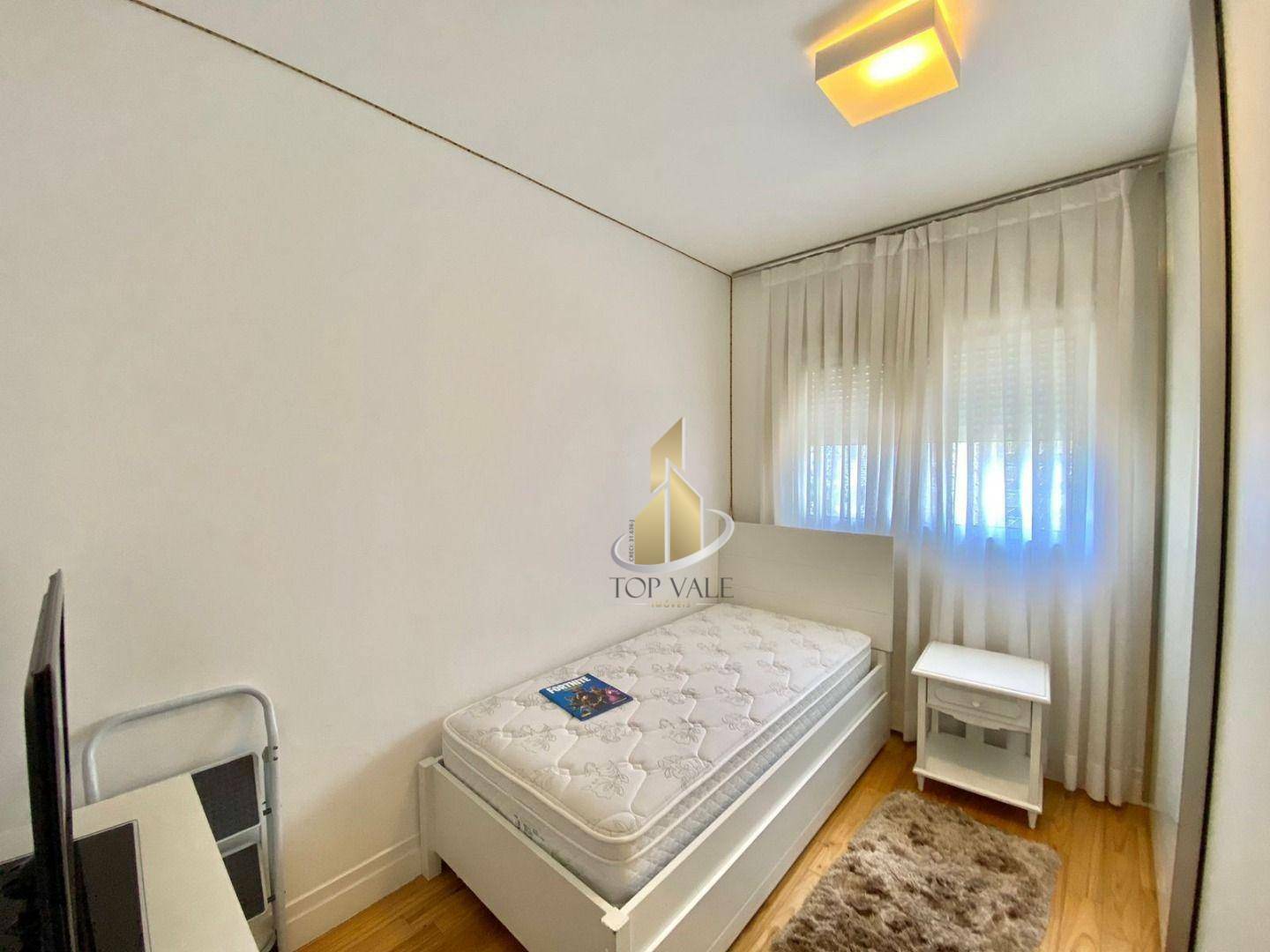 Apartamento à venda com 3 quartos, 194m² - Foto 22