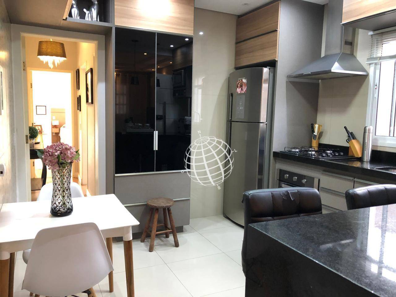 Casa à venda com 2 quartos, 100m² - Foto 3