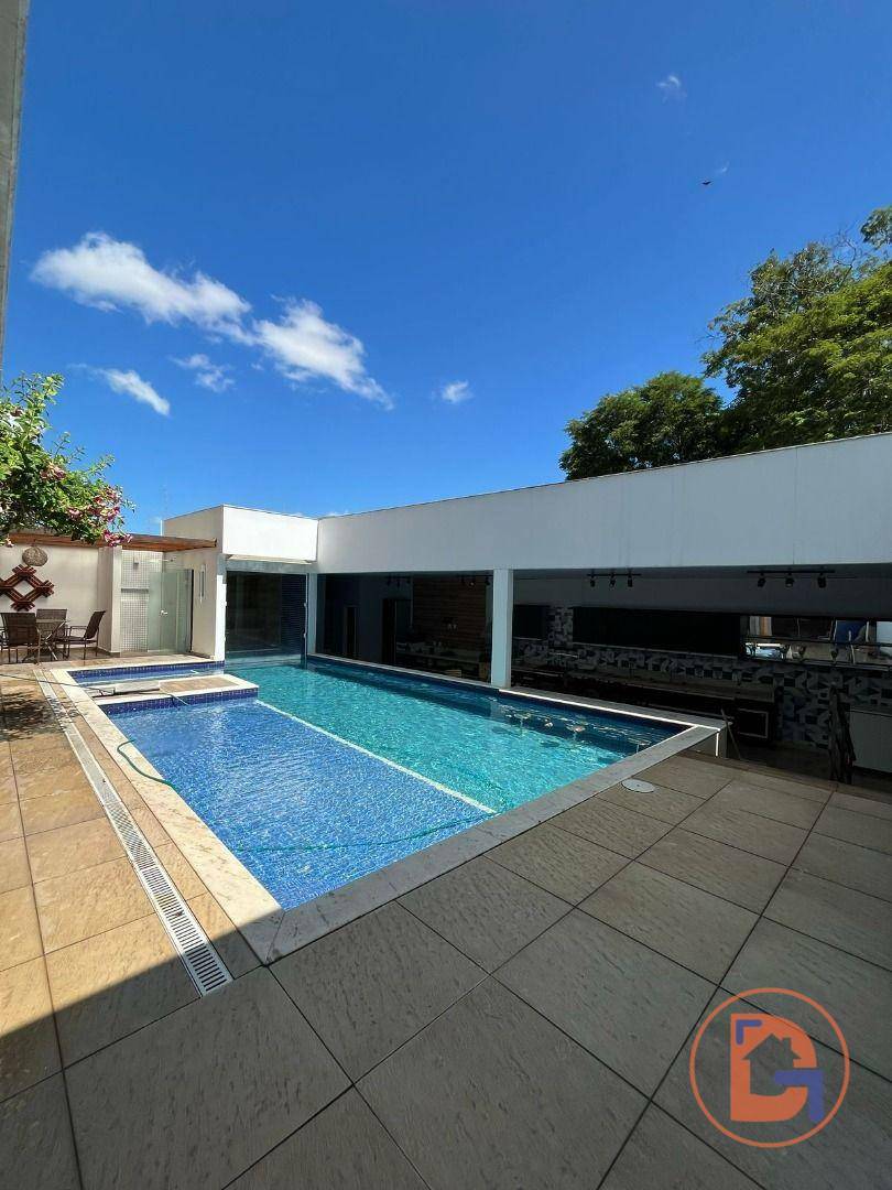 Casa à venda e aluguel com 6 quartos, 216m² - Foto 67