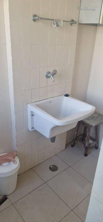 Apartamento à venda com 2 quartos, 105m² - Foto 12