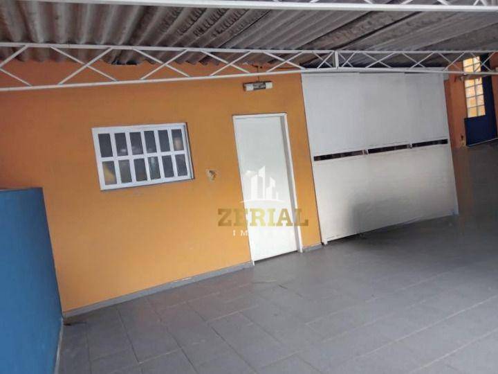 Casa à venda e aluguel com 3 quartos, 220m² - Foto 25