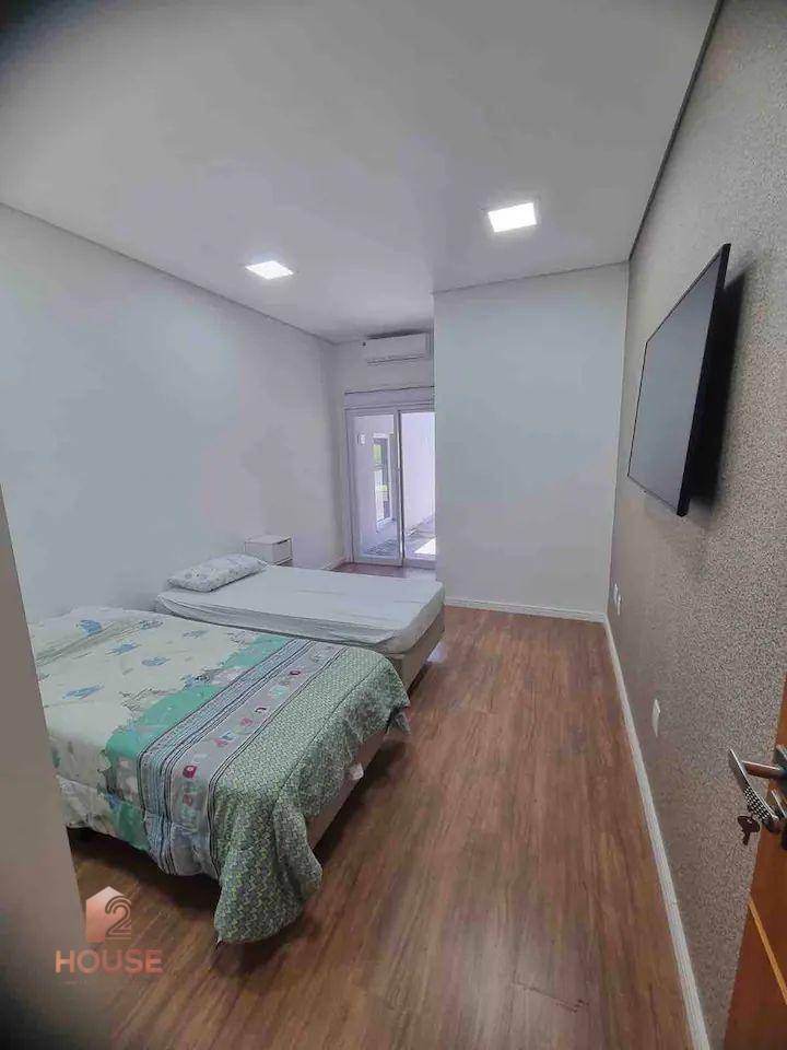 Casa de Condomínio à venda com 4 quartos, 300m² - Foto 25