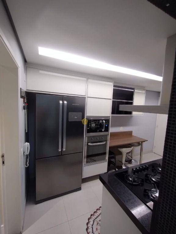 Apartamento à venda com 3 quartos, 155m² - Foto 20