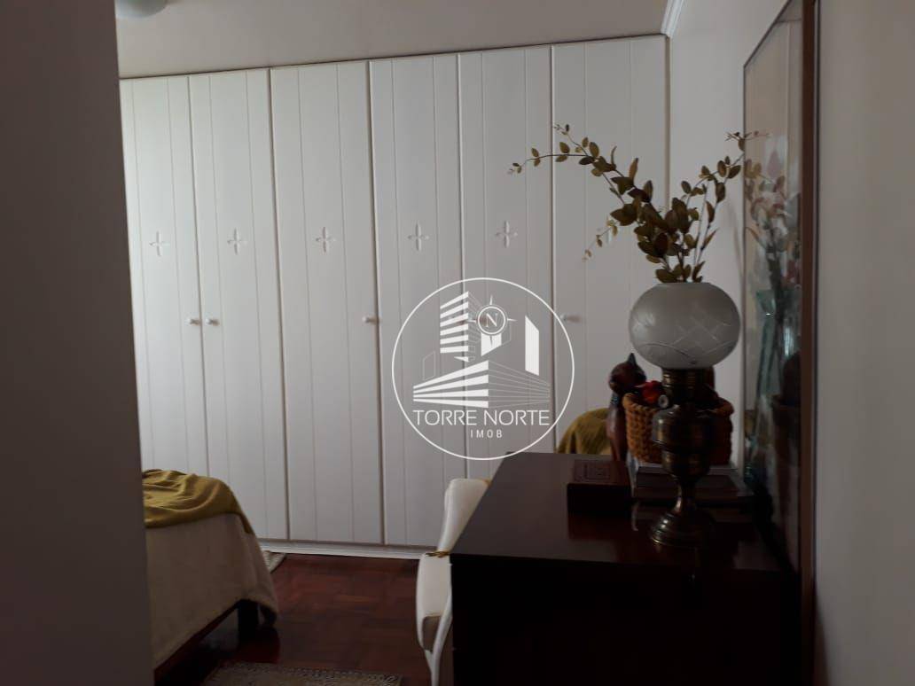 Apartamento à venda com 4 quartos, 140m² - Foto 15