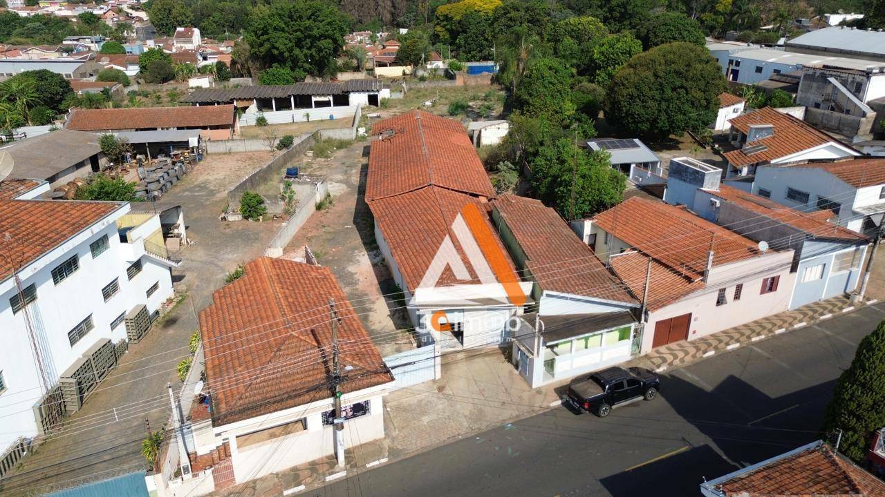 Depósito-Galpão-Armazém para alugar, 600m² - Foto 1