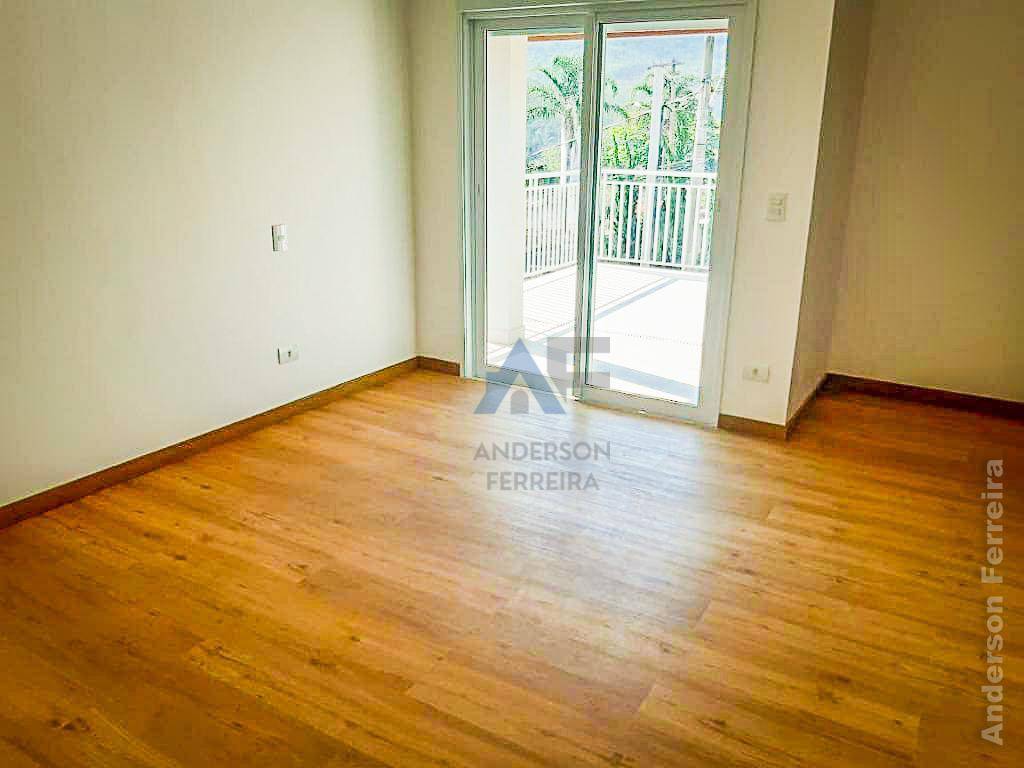 Casa à venda com 4 quartos, 324m² - Foto 32