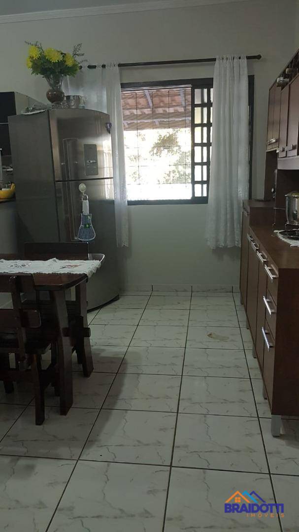 Chácara à venda com 3 quartos, 250m² - Foto 31