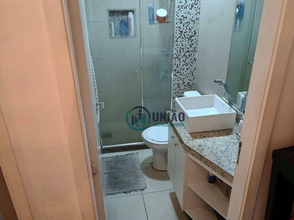 Apartamento à venda com 2 quartos, 69m² - Foto 15