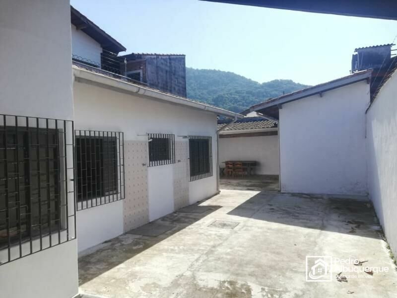 Casa à venda com 3 quartos, 125m² - Foto 1