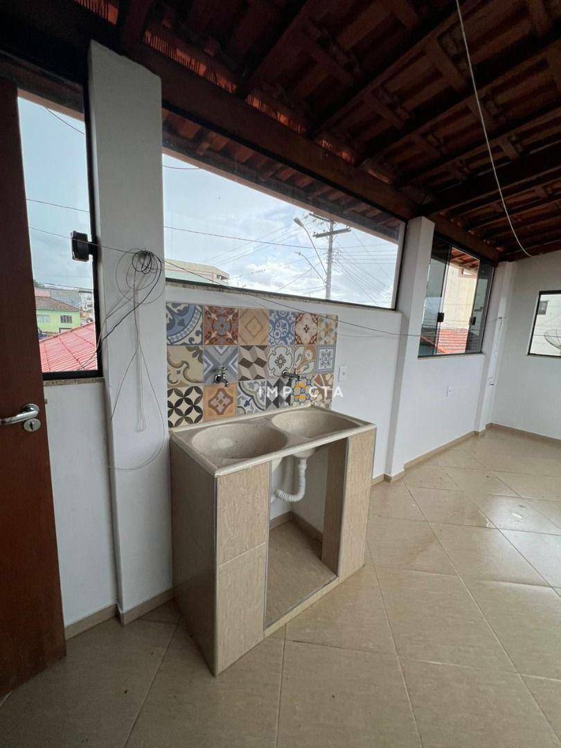 Casa à venda com 3 quartos, 80m² - Foto 13