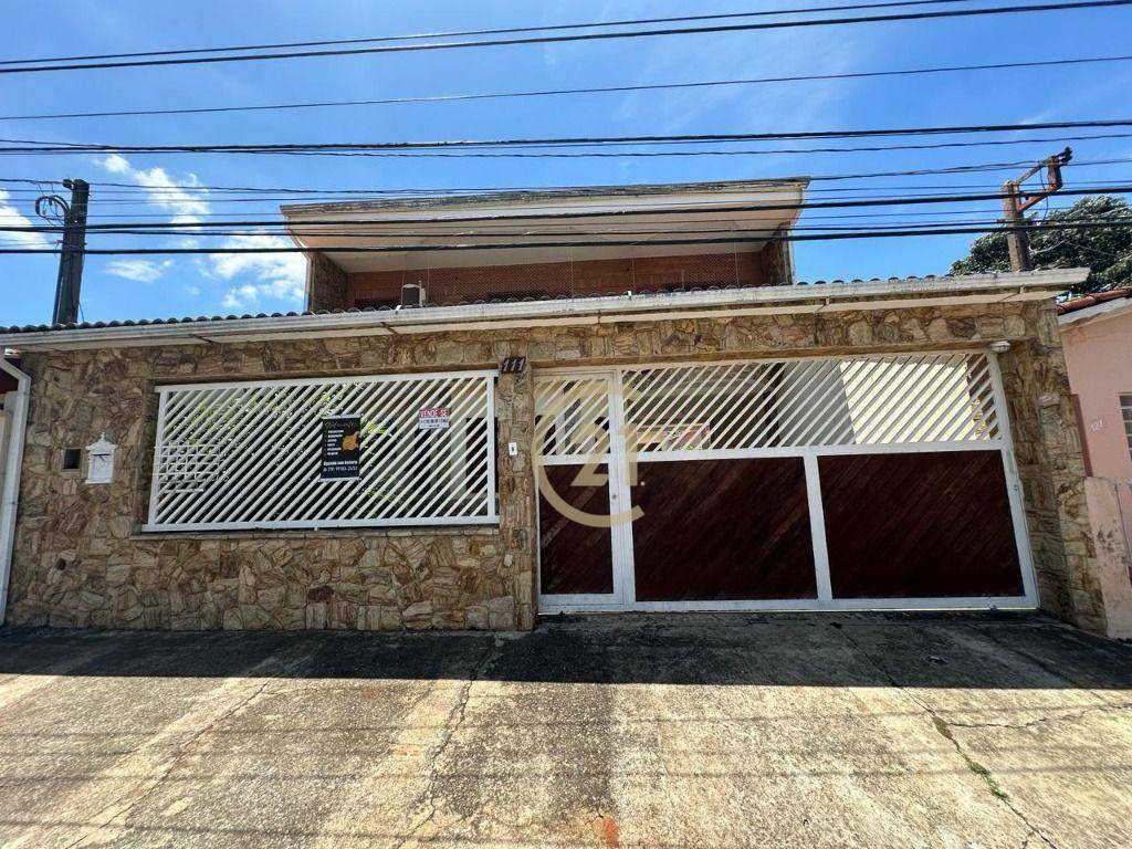 Casa à venda com 3 quartos, 280m² - Foto 3