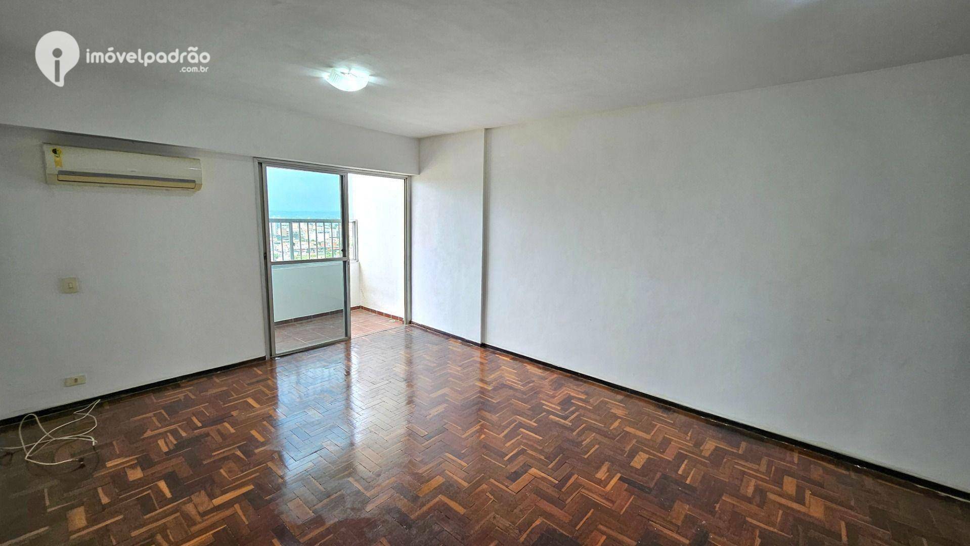 Apartamento para alugar com 3 quartos, 120m² - Foto 2