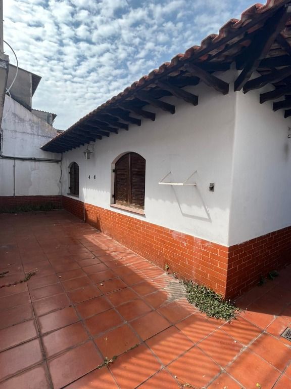 Casa à venda e aluguel com 3 quartos, 126m² - Foto 23