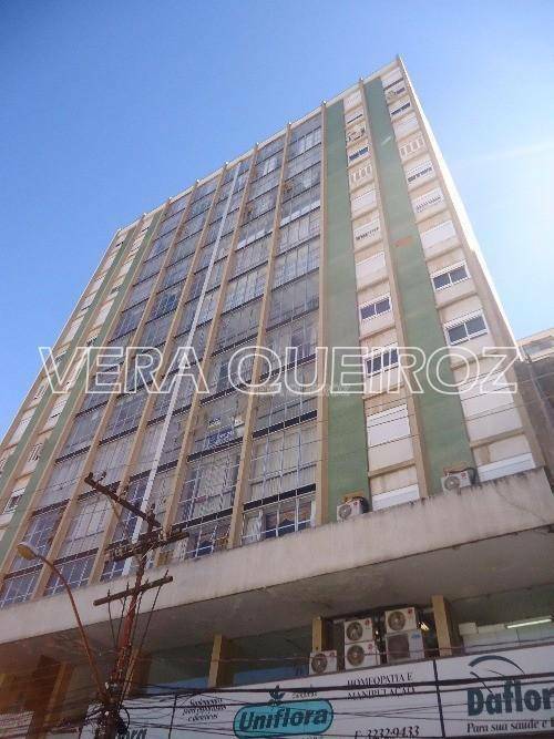 Apartamento à venda com 3 quartos, 181m² - Foto 1