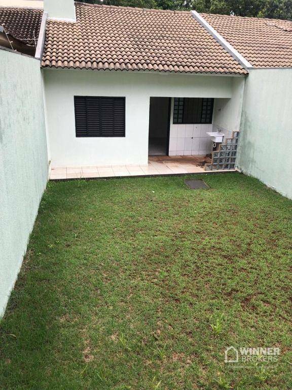 Casa à venda com 2 quartos, 55m² - Foto 11